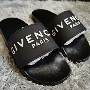 SOLD 💥Givenchy Men's Slides💥
